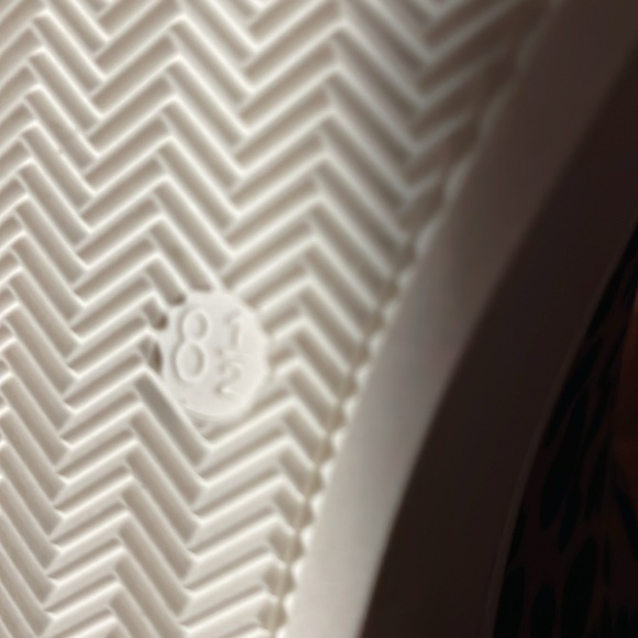 STEVEN New York By Steve Madden leopard and tiger print 8.5 sneakers - Picture 6 of 7